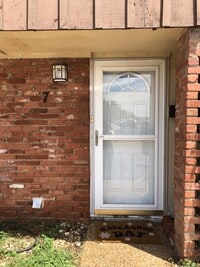 Building Photo - 3000 W Illinois Ave