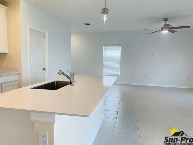 Building Photo - 1102 Belle Isle Ln