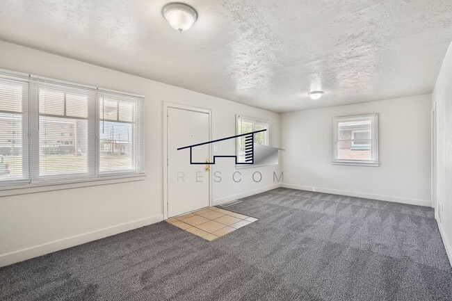 Building Photo - Ogden 2 Bedroom, 1 Bathroom!