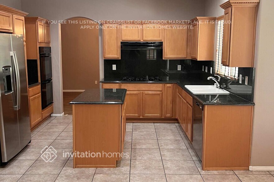 Building Photo - 5795 Farmhouse Ct