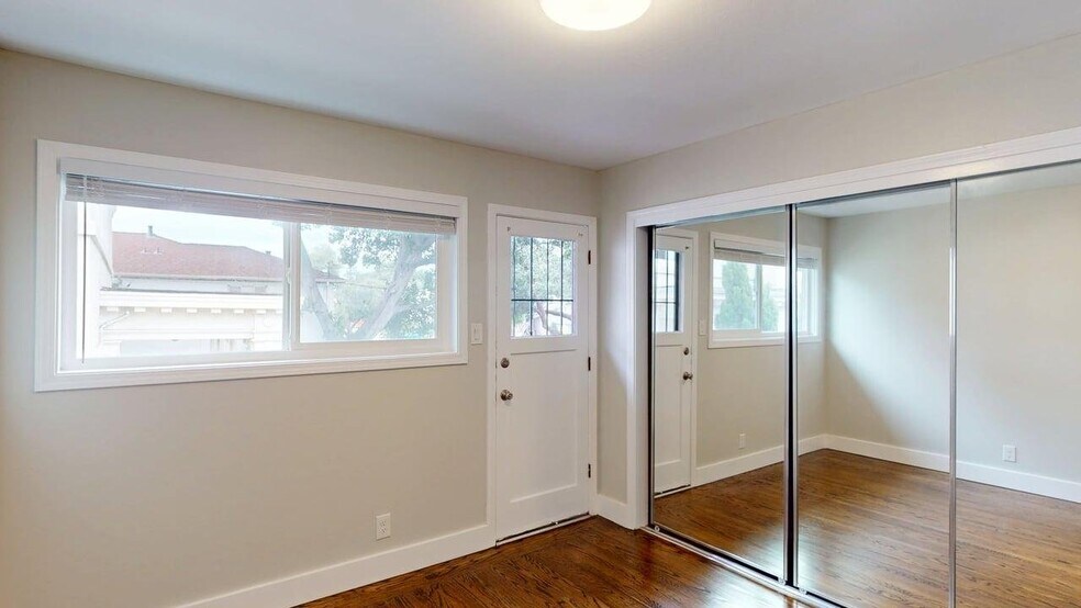 Building Photo - 2060 Santa Clara Ave