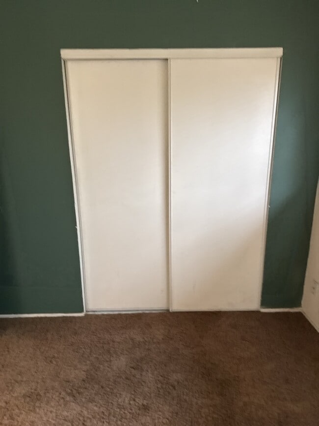 Building Photo - Well Maintained 2-Bedroom 1- bath Home in Quiet Sacramento Neighborhood