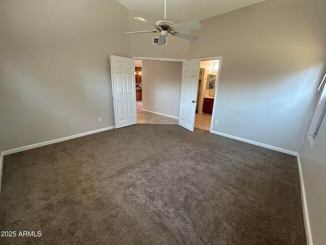 Building Photo - 7531 W Taro Ln