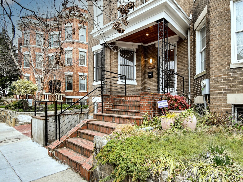 Building Photo - 3415 13th St NW