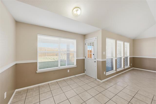 Building Photo - 421 Kingfisher Ln