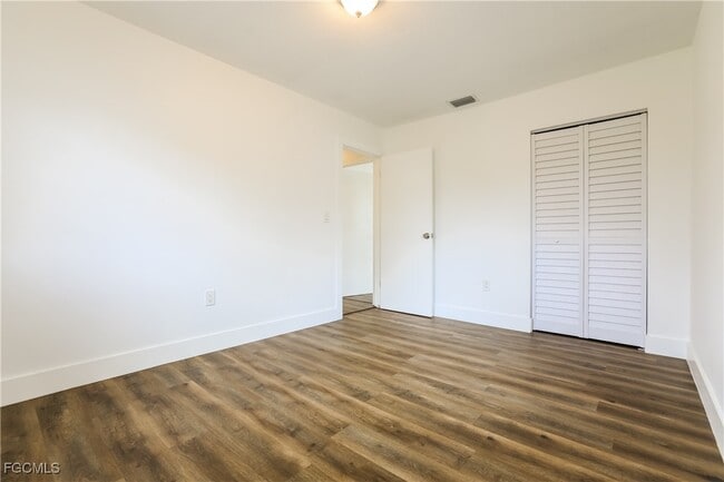 Building Photo - 185 Norfolk Ave NW