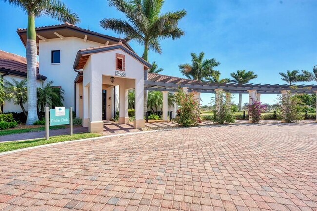 Building Photo - 10796 Tarflower Dr