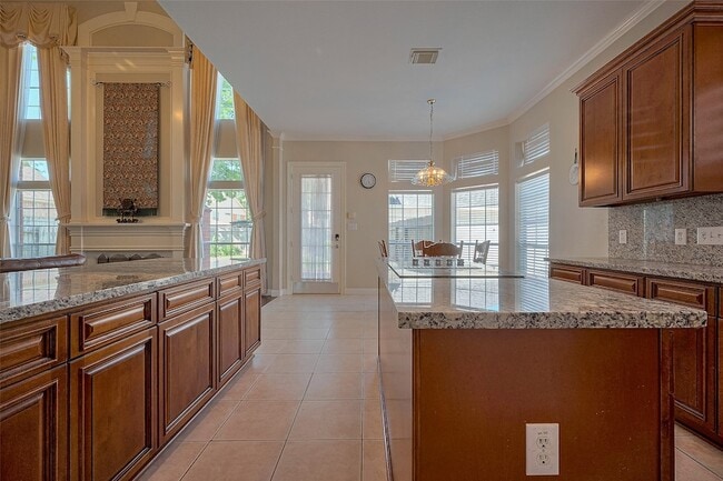 Building Photo - 4707 Gladesdale Park Ln