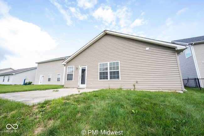 Building Photo - 19496 Prairie Crossing Dr
