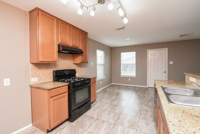 Building Photo - 642 Kiley Dr