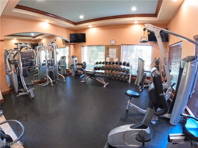 Building Photo - 1160 Wildwood Lakes Blvd