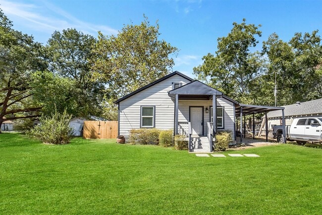 Primary Photo - 307 Penick Rd