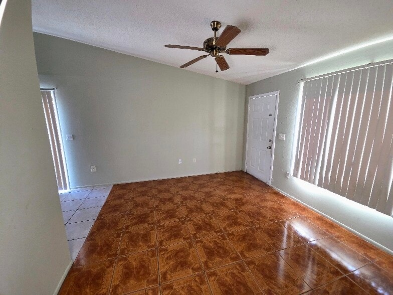 Building Photo - 7239 Sky Ct