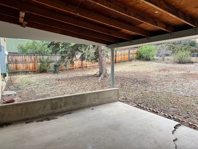 Building Photo - NEWLY REMODELED 3 Bed 2 Bath Home of Linden in Boulder-Available NOW!