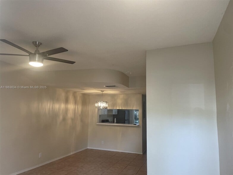Building Photo - 145 SW 96th Ter
