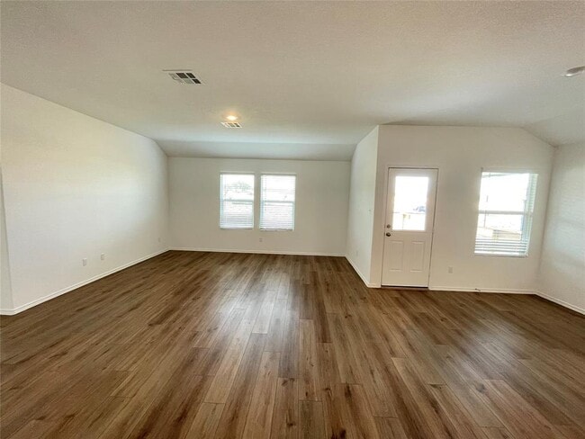 Building Photo - 337 Jeffers
