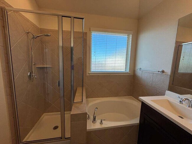 Building Photo - 2925 Scout Pony Dr