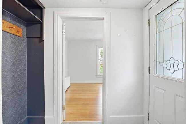 Building Photo - 707 Harrison St