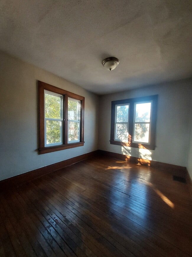 Building Photo - 9 Wyoming St