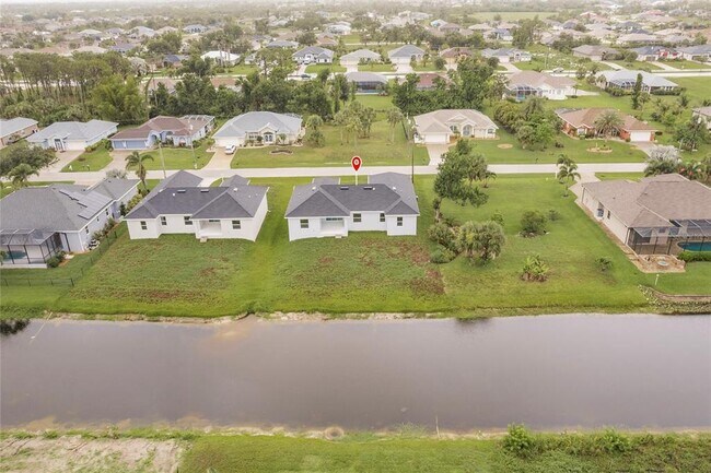 Building Photo - 236 Long Meadow Ln S
