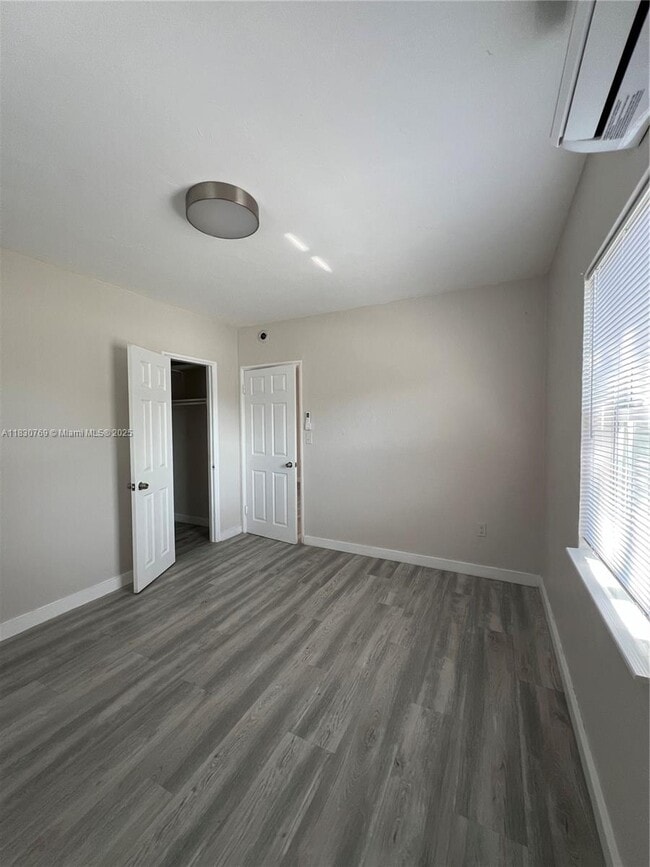 Building Photo - 150 NE 59th St