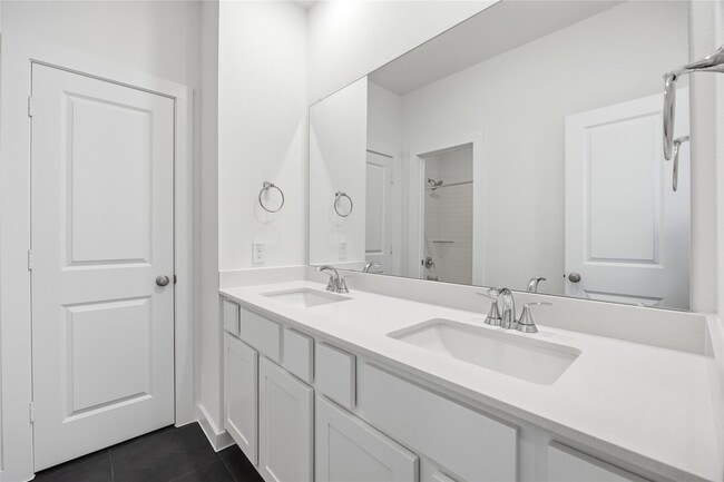 Building Photo - 16719 Lake Austin St