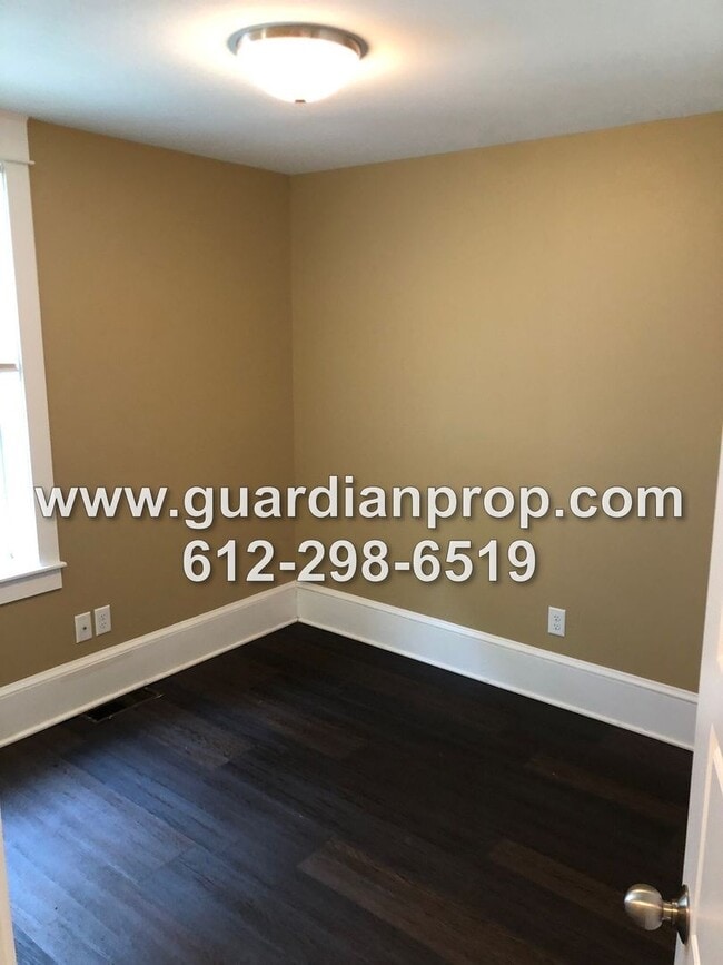 Building Photo - 1783 W Dayton Ave