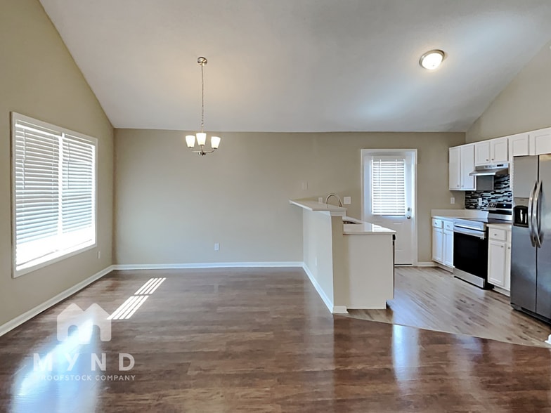 Building Photo - 3940 Cypress Pointe Dr