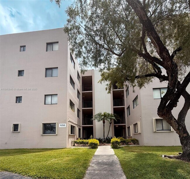 Building Photo - 8760 SW 133rd Avenue Rd