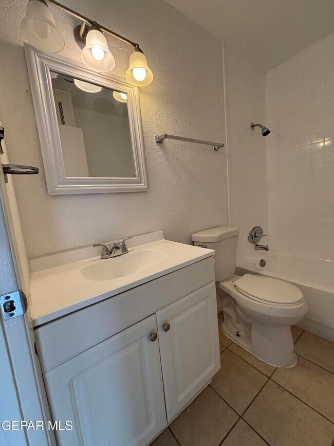 Building Photo - 5808 Dearborne Dr