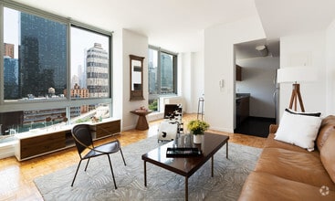 Building Photo - 455 W 37th St