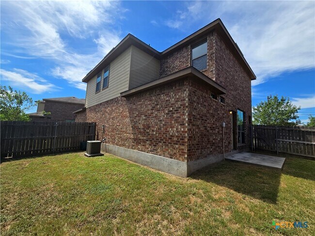 Building Photo - 294 Rosalie Dr