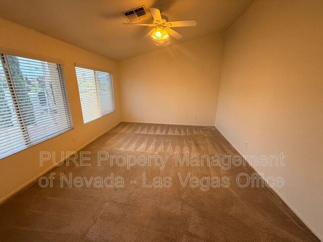 Building Photo - 925 Lexington Cross Dr