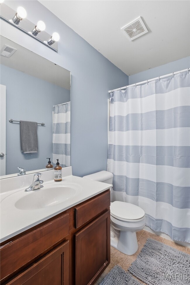 Building Photo - 422 Parkgate Dr