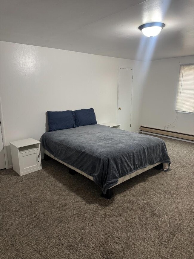 Building Photo - 315 Diamondville Ave