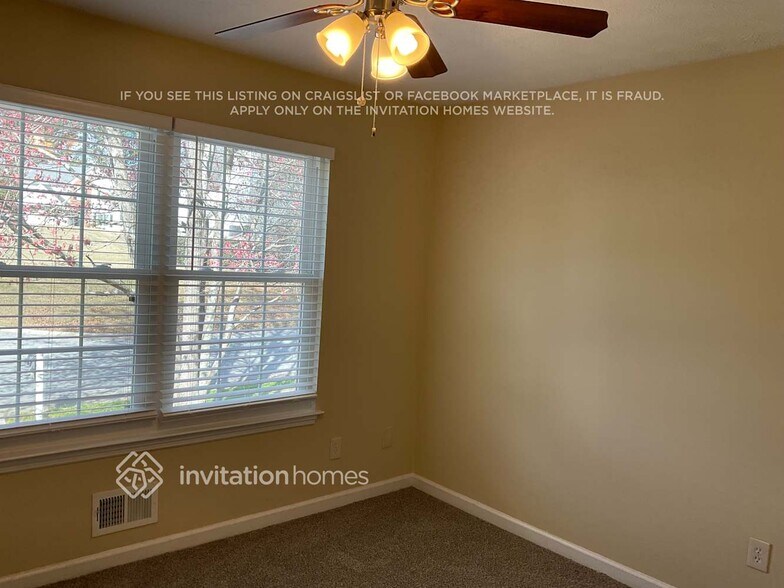 Building Photo - 3587 Dyer Parke Ln SW