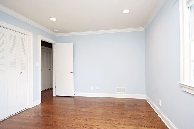 Building Photo - Locust Grove Home With Fenced Yard