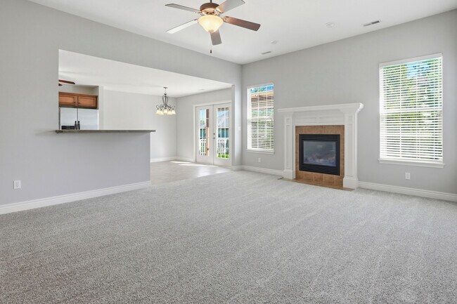 Building Photo - 300 Reedsport Ridge