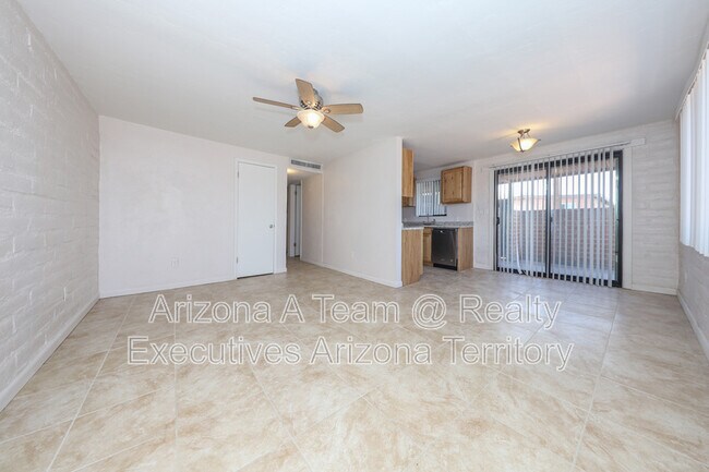 Primary Photo - 3932 N Park Ave