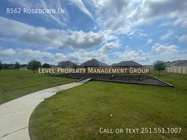 Building Photo - 8562 Rosedown Ln