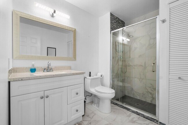 Building Photo - 8436 Cypress Ln