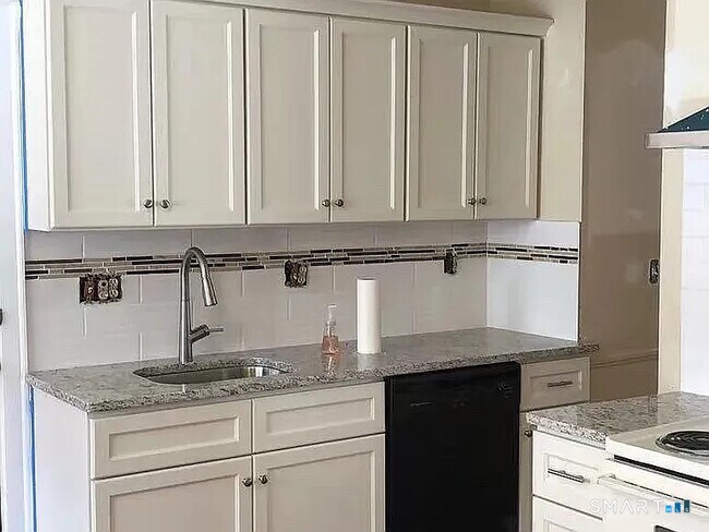 Building Photo - 139 Ardmore Rd