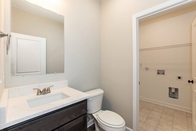 Building Photo - Brand NEW Three Bedroom Home!