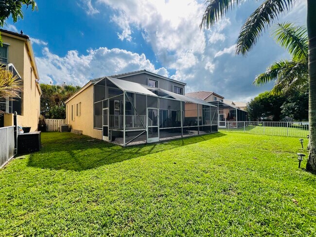 Building Photo - 7859 Springvale Dr