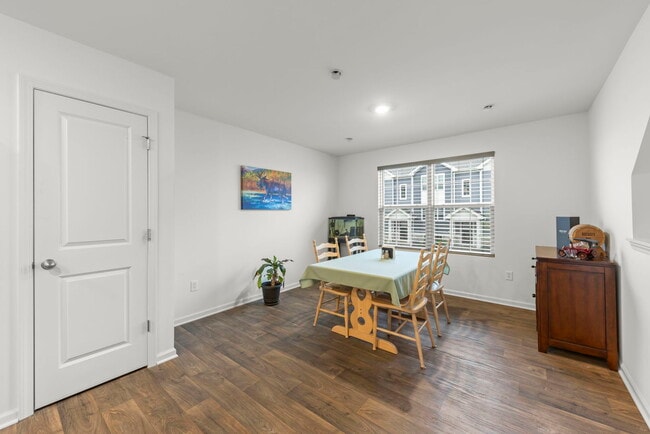 Building Photo - 846 Briar Gln Ct