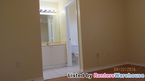 Building Photo - 1623 SE 31st Ct