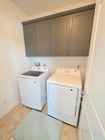 Building Photo - 35460 Domani Dr