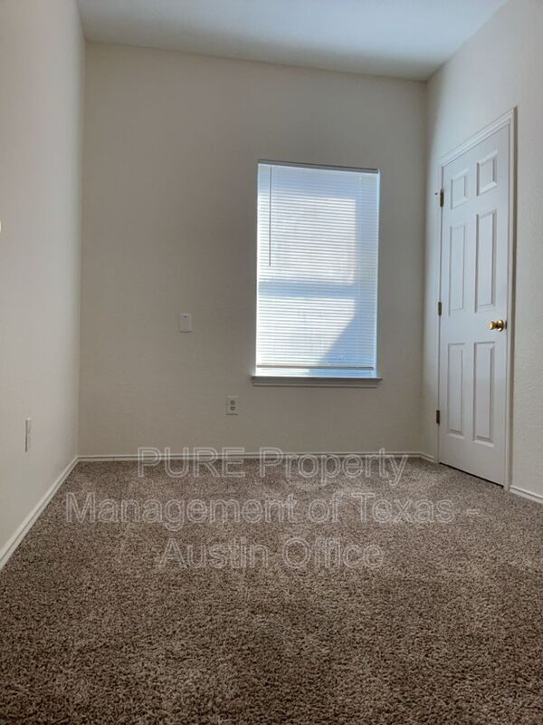 Building Photo - 304 Windridge Village Cove