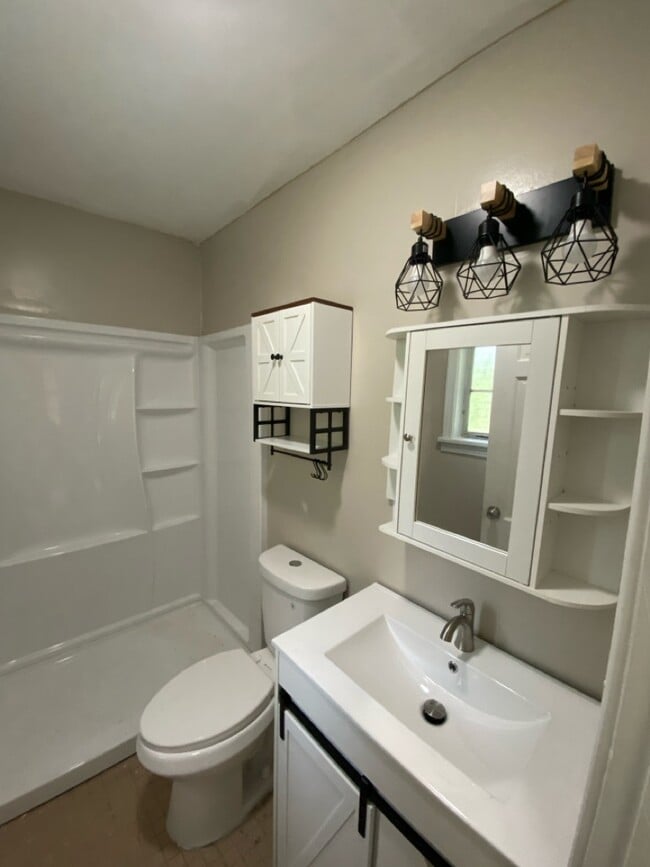 Building Photo - 1455 Parkside Dr