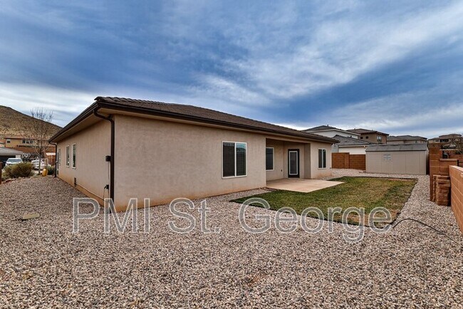 Building Photo - 3731 E Shooting Star Ln